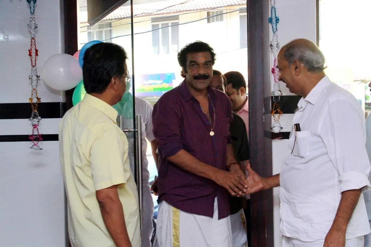 Devanganam Residency Hotel Guruvayur