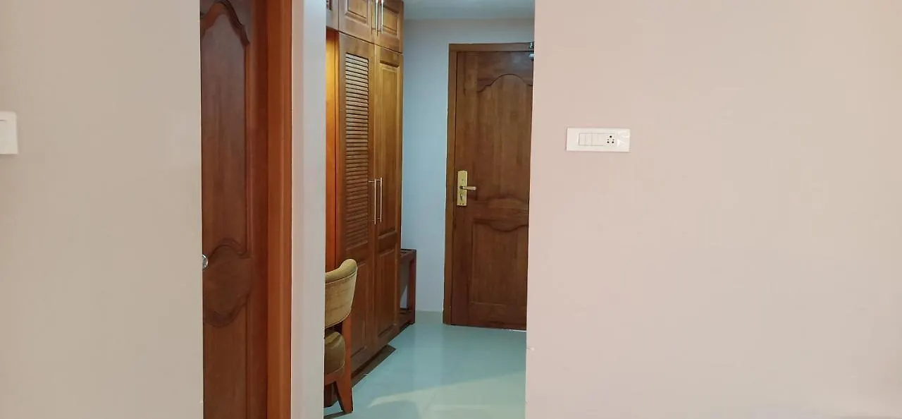 Devanganam Residency Hotel Guruvayur